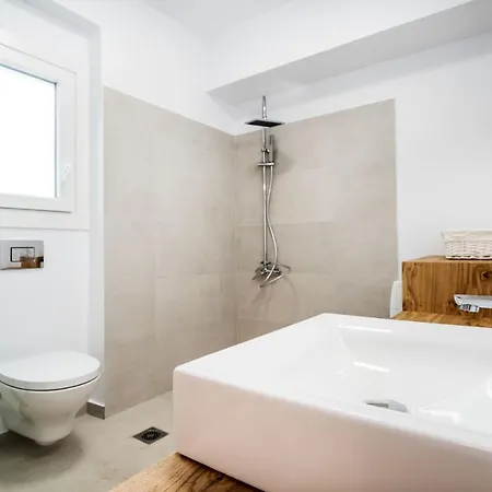 Arete By Posarellivillas *